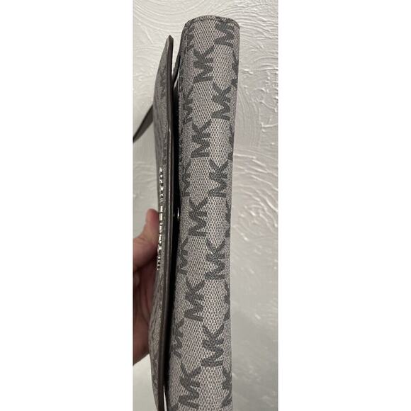 Michael Kors Jet Set Item Clutch MF Crossbody Light Gray - Picture 7 of 13